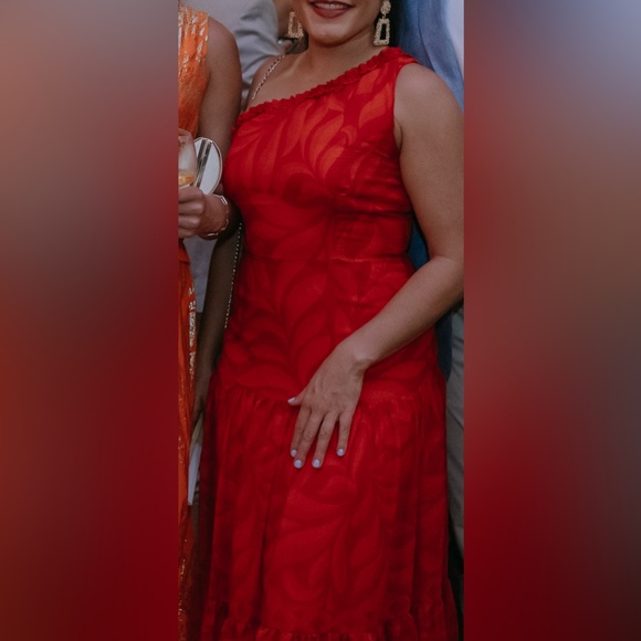 One shoulder dress/gown - Picture 4 of 4